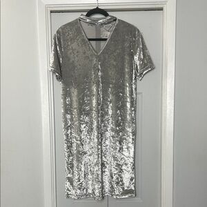 {BNWT} Noisy may Silver/Light Grey Velvet Midi Dress. Gorgeous!